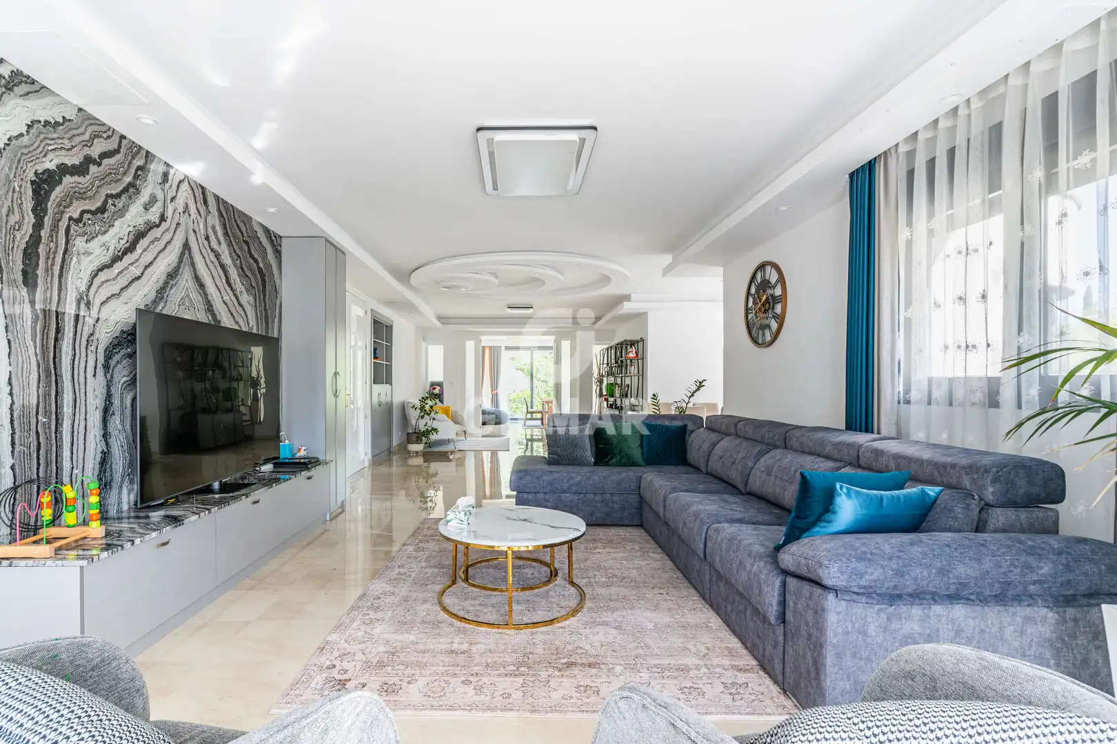 Sala de estar de Casa o chalet en venta en Boadilla del Monte con Calefacción, Jardín privado y Piscina
