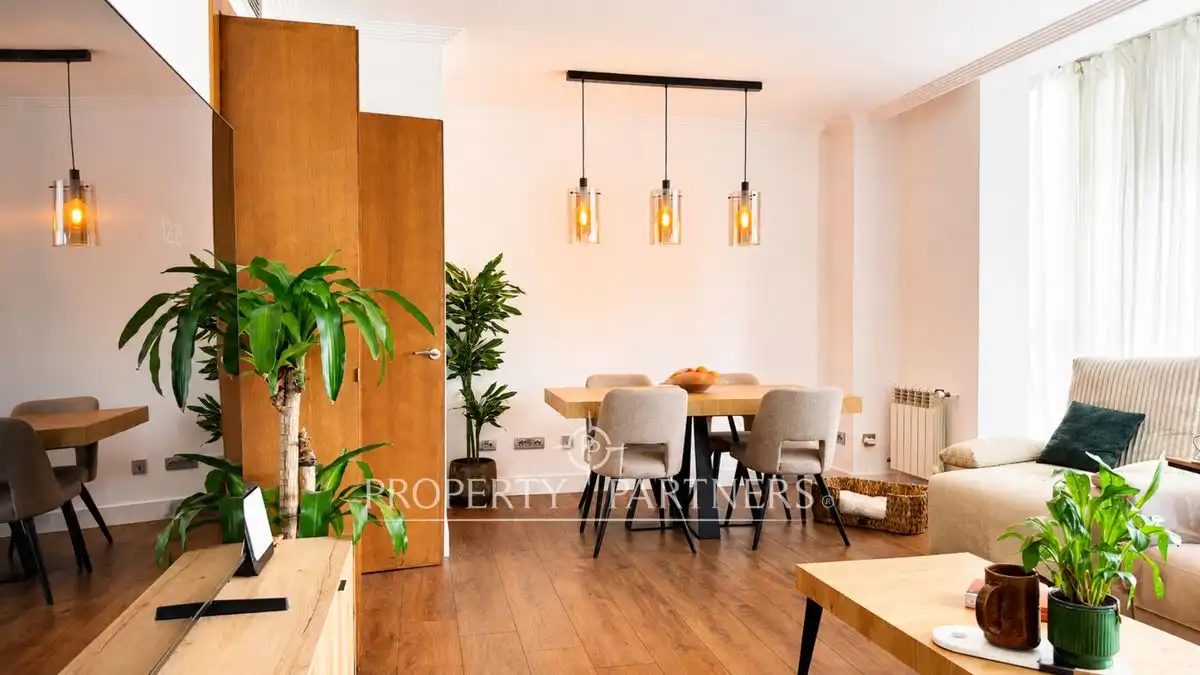 Dining room of Apartments for sale in  Madrid Capital  with Air Conditioner, Heating and Private garden