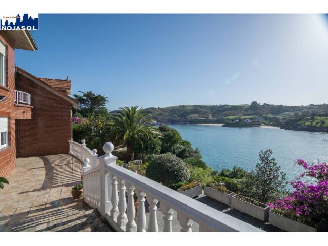 Casa-chalet en Venta en Calle AJO en Ajo