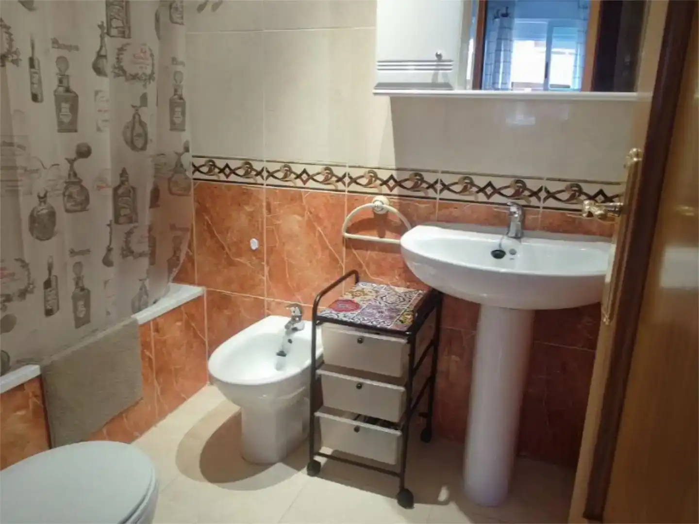 Baño de Piso en venta en Oropesa del Mar / Orpesa con Aire acondicionado, Jardín privado y Piscina