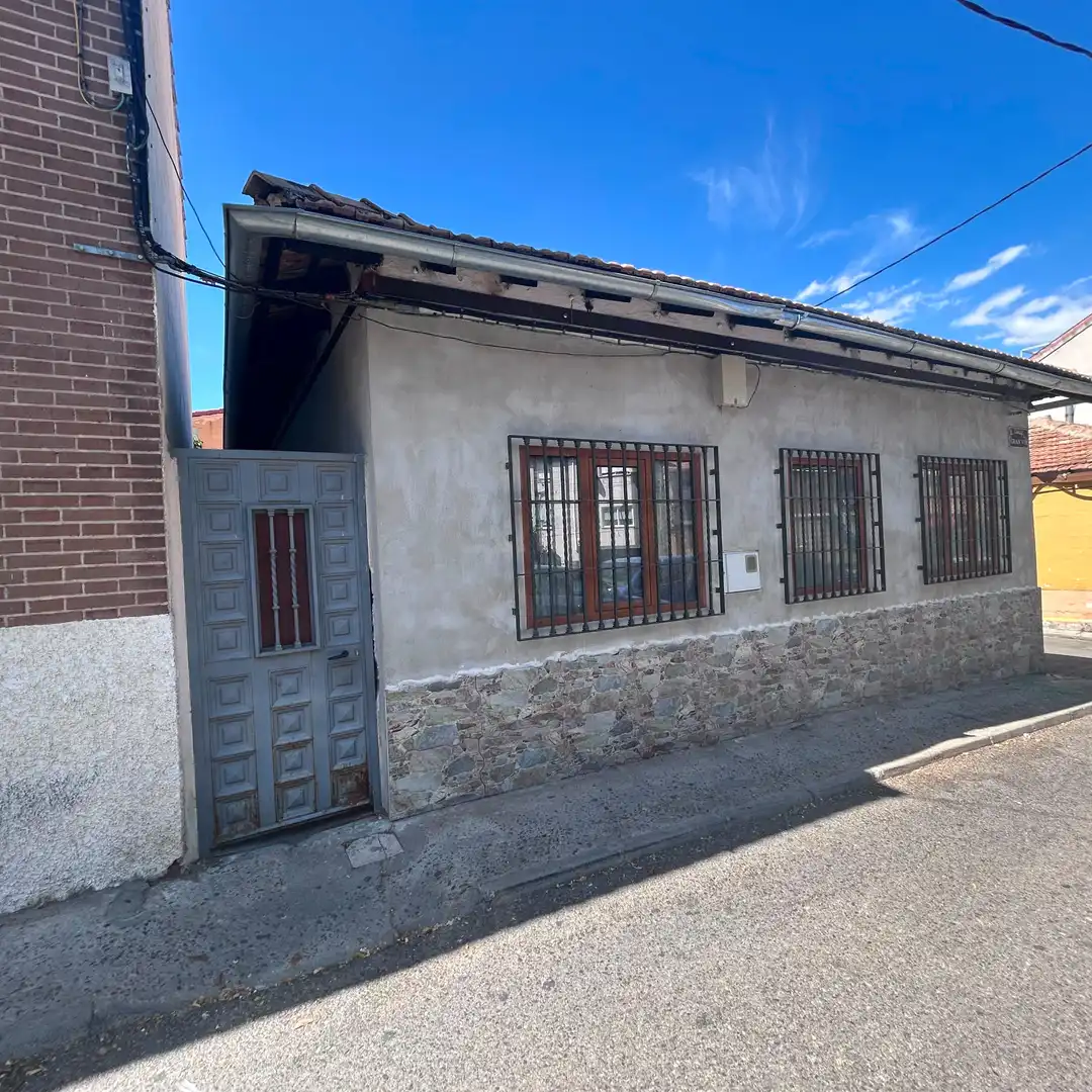 Vista exterior de Casa o chalet en venta en Arganda del Rey