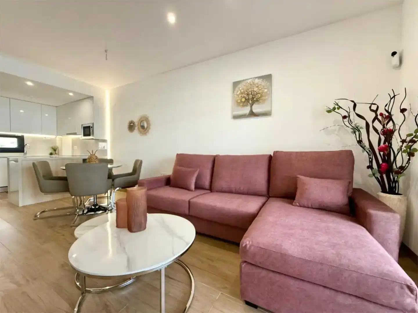 Wohnzimmer von Wohnung zur Miete in Torrevieja mit Klimaanlage und Schwimmbad