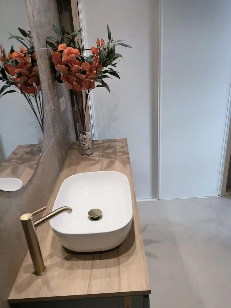 Bathroom of Flat for rent in Marbella  with Air Conditioner, Heating and Terrace