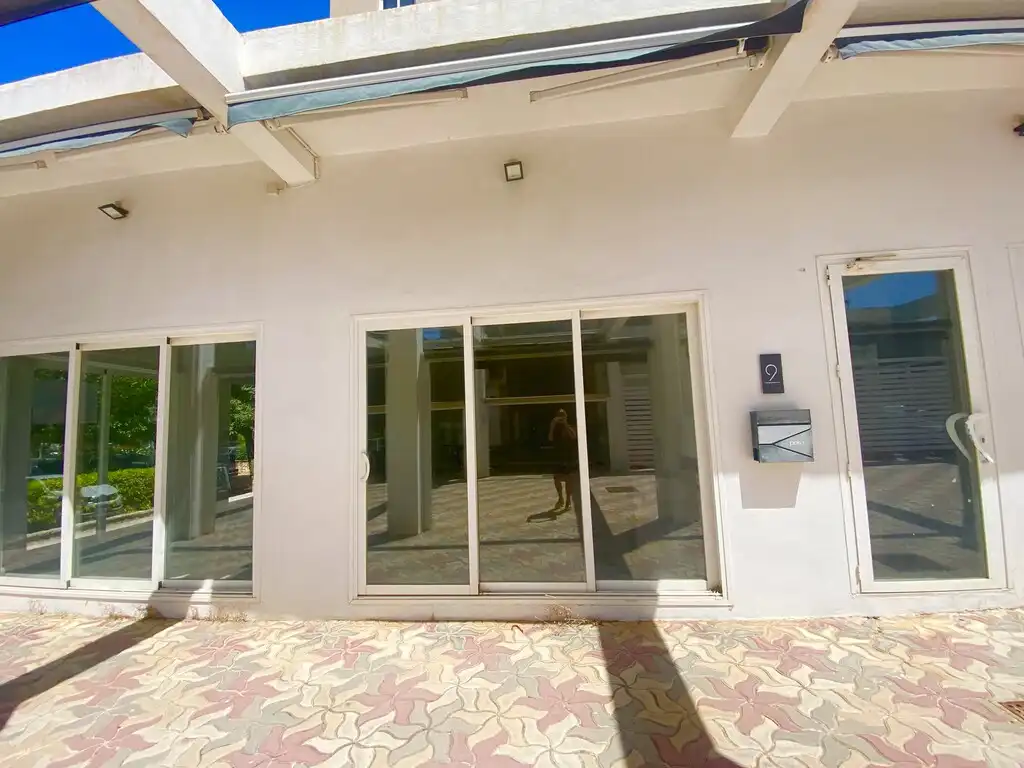 Exterior view of Office for sale in Calvià