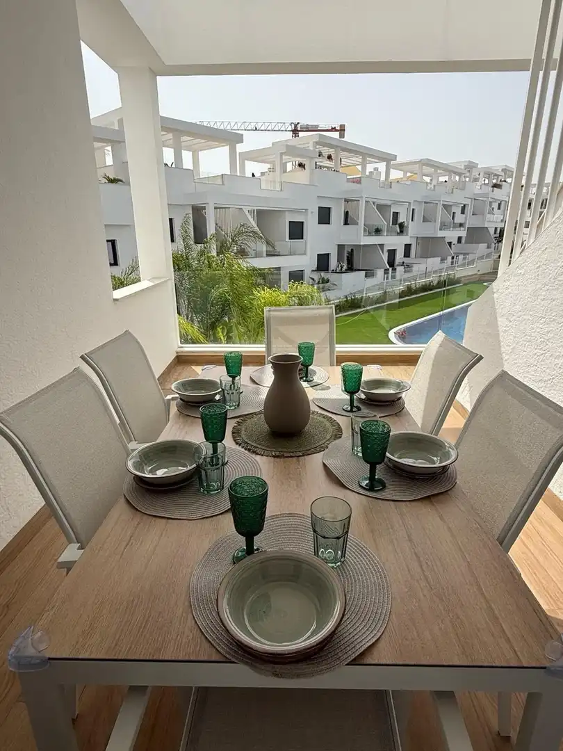 Comedor de Piso de alquiler en Torrevieja con Aire acondicionado, Calefacción y Jardín privado