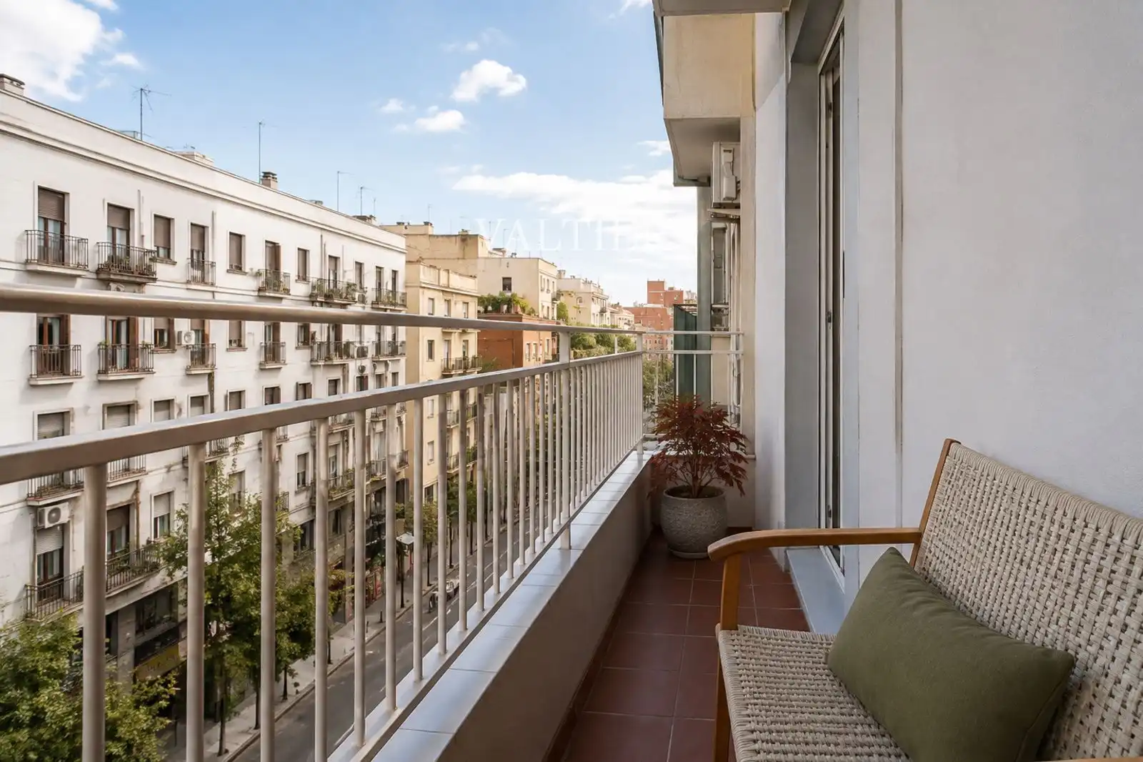 Flat with lift for sale in Chamberí