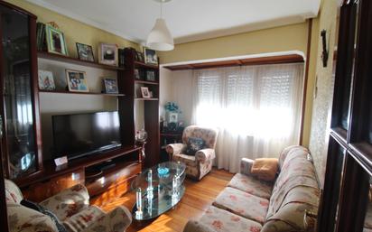 Living room of Flat for sale in Santurtzi   with Heating, Storage room and Balcony