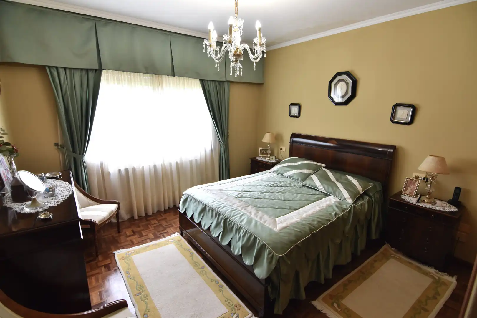 Habitación de Casa o chalet en venta en Oleiros con Calefacción, Jardín privado y Parquet