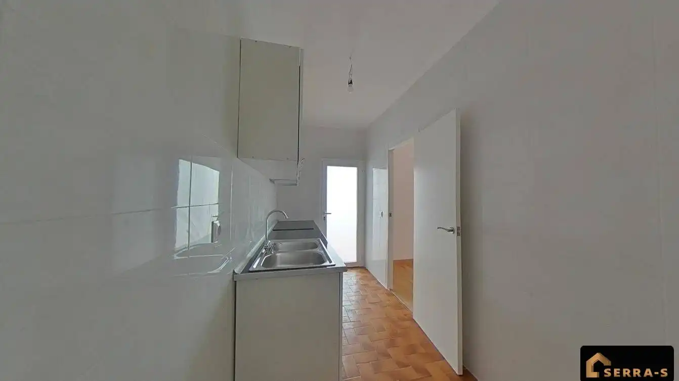 Kitchen of Flat for sale in Mataró  with Parquet flooring and Terrace