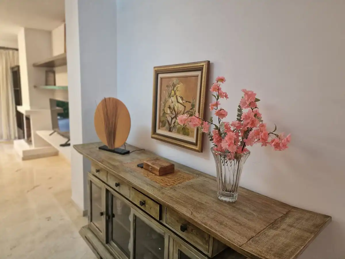 Planta baja de alquiler en Marbella con Terraza y Piscina comunitaria