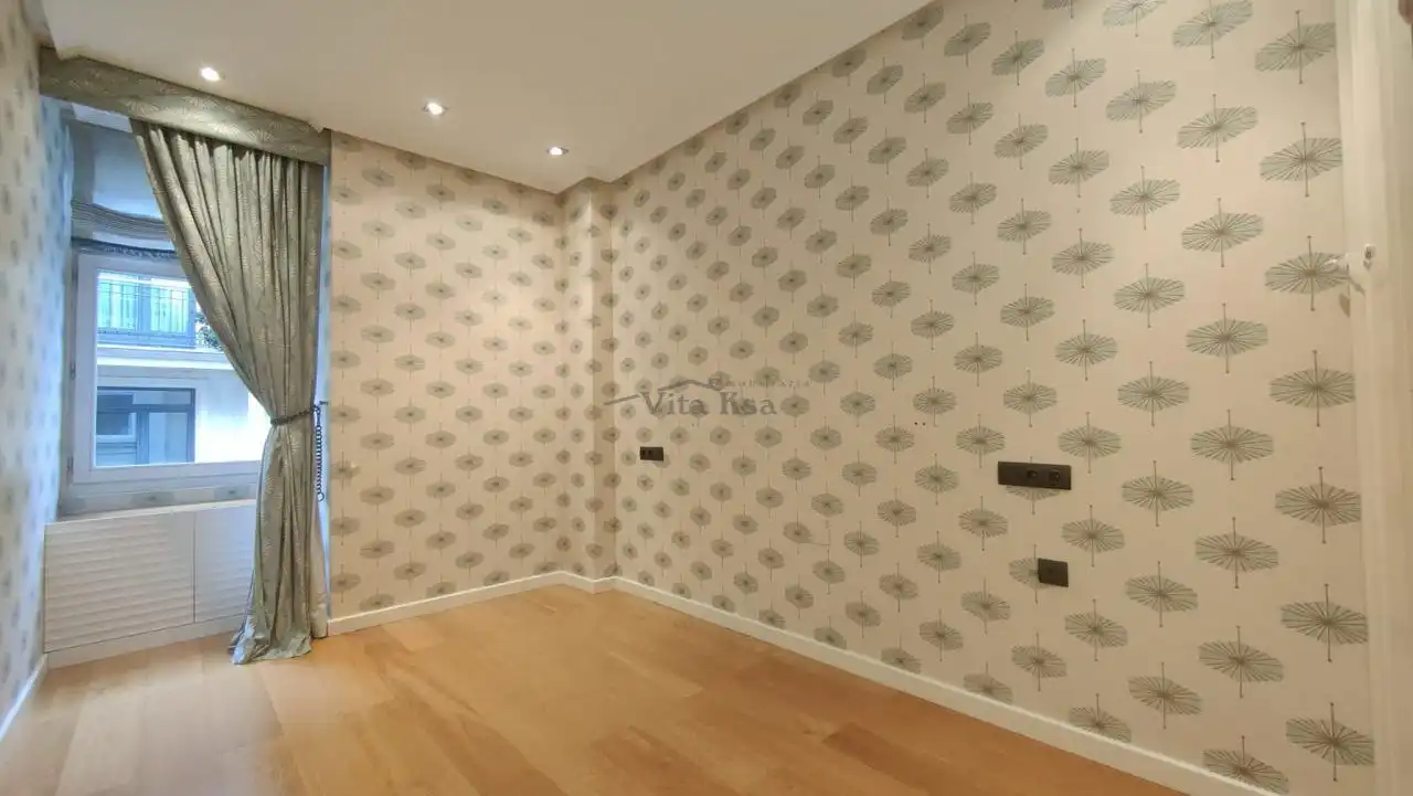 Bedroom of Flat for sale in Ourense Capital   with Heating and Parquet flooring