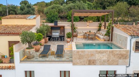 Casa de pueblo con jardín de 1.500m en venta junto al castillo de Begur y cerca del centro, image 4