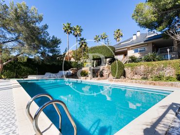 Maison avec balcon à vendre à Alfinach - Los Monasterios