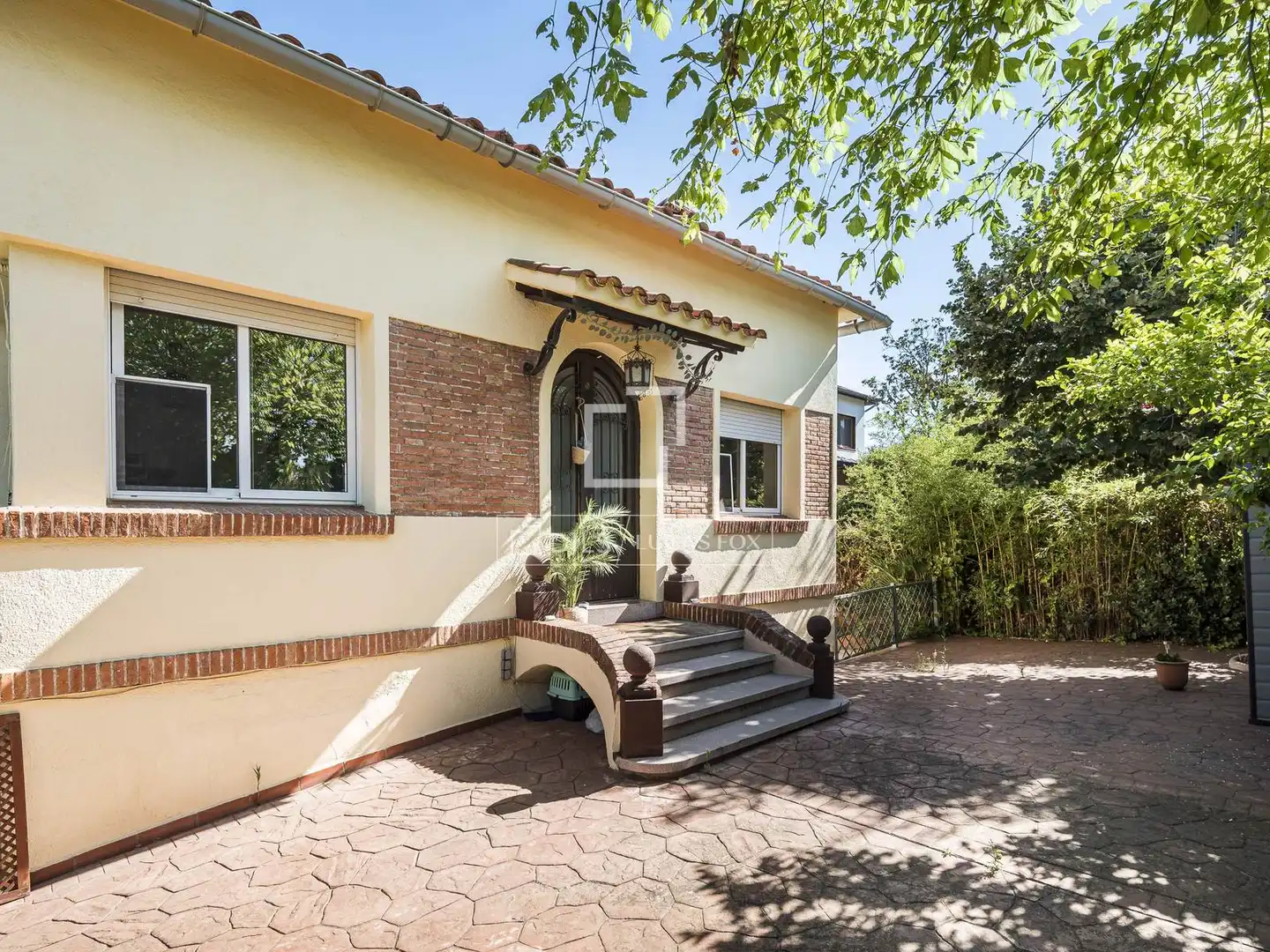 Vista exterior de Casa o chalet de alquiler en Sant Cugat del Vallès con Aire acondicionado, Calefacción y Terraza