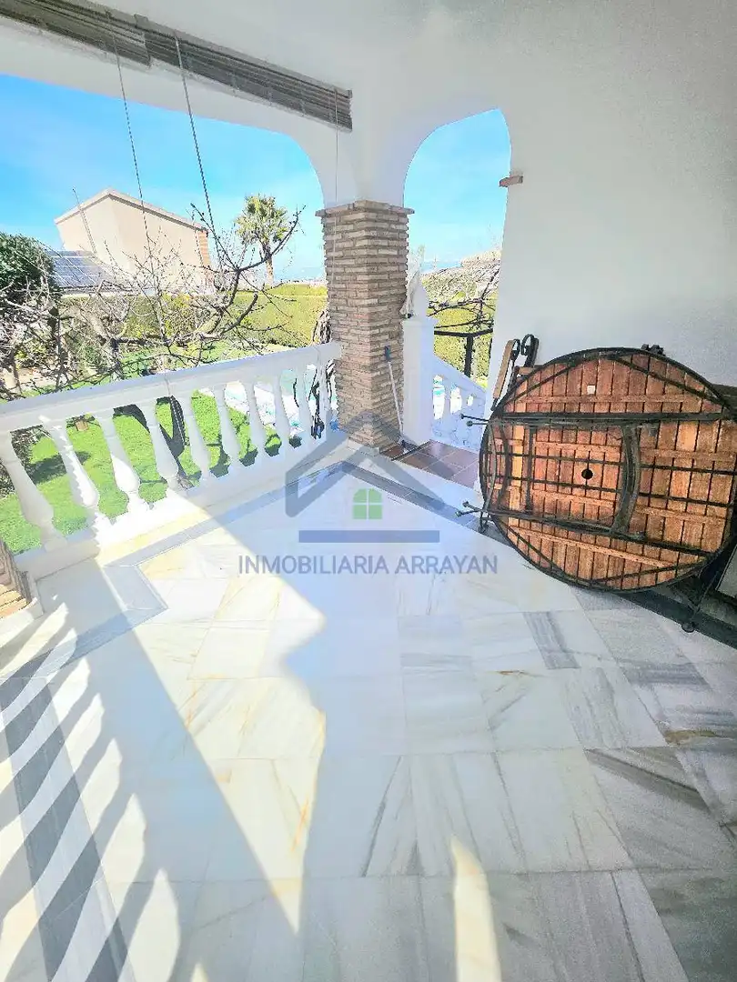 Jardín de Casa o chalet en venta en Ogíjares con Aire acondicionado, Calefacción y Jardín privado