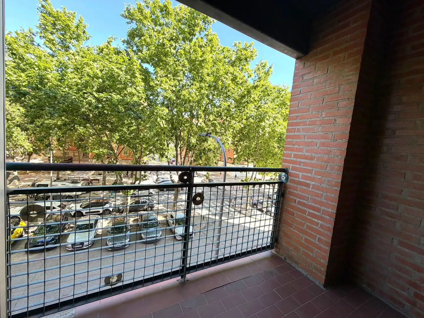 Vista exterior de Piso en venta en Madrid con Calefacción, Jardín privado y Terraza