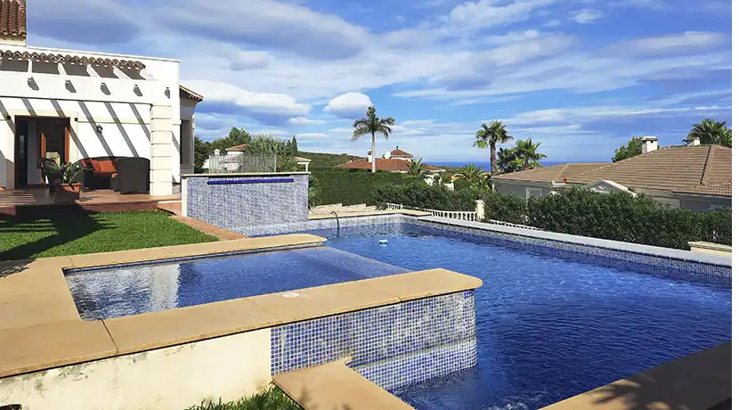 Detached house with pool for sale in La Pedrera - Vessanes
