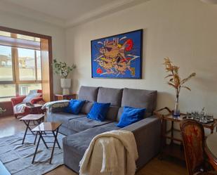 Living room of Flat to rent in  Madrid Capital  with Air Conditioner, Heating and Terrace