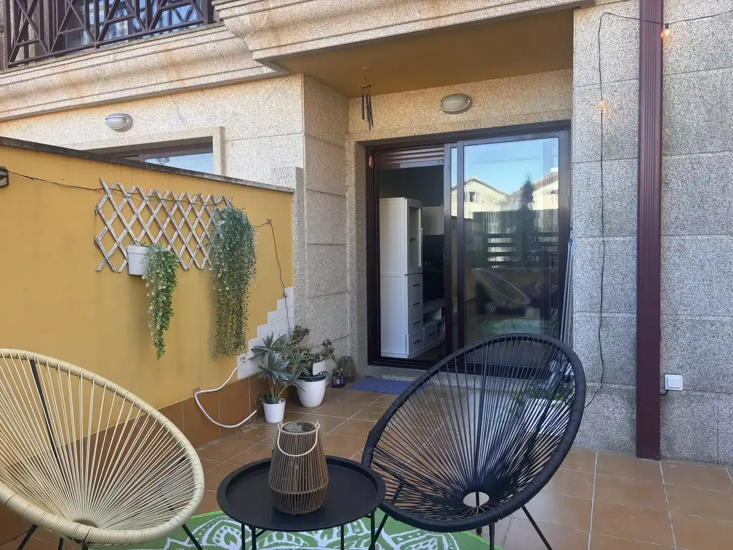 Terrasse von Erdgeschoss zum Verkauf in O Grove   mit Klimaanlage, Heizung und Privatgarten