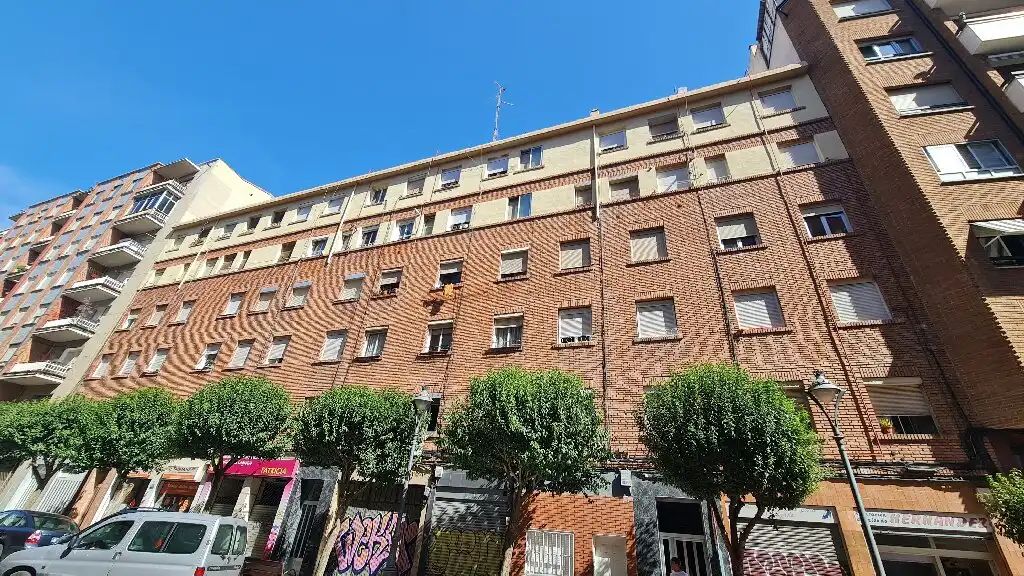 Exterior view of Duplexes for sale in  Logroño  with Heating and Furnished