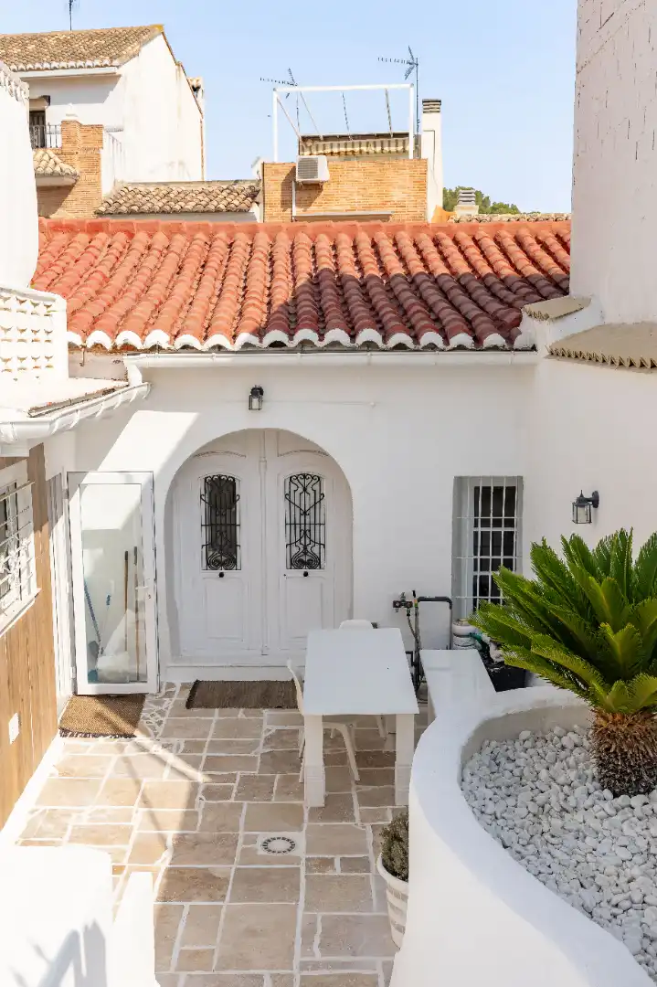 Vista exterior de Casa o xalet en venda en Gilet amb Terrassa, Piscina i Moblat