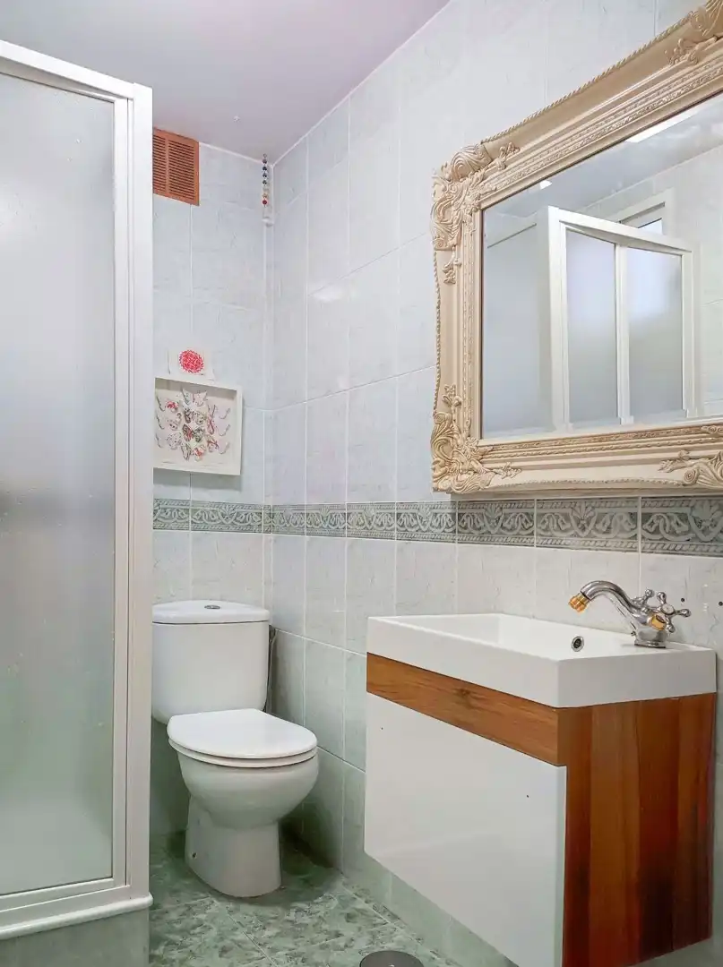 Bany de Casa o xalet en venda en Arteixo amb Calefacció, Parquet i Terrassa