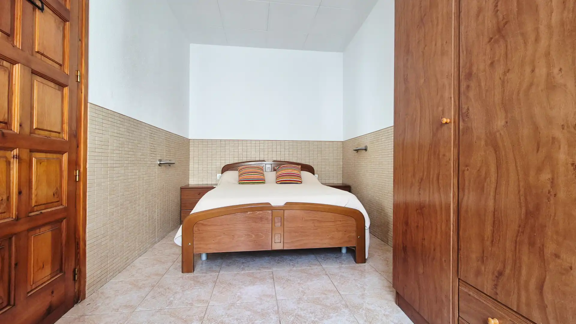 Dormitori de Casa o xalet en venda en Arenys de Mar amb Calefacció, Terrassa i Moblat