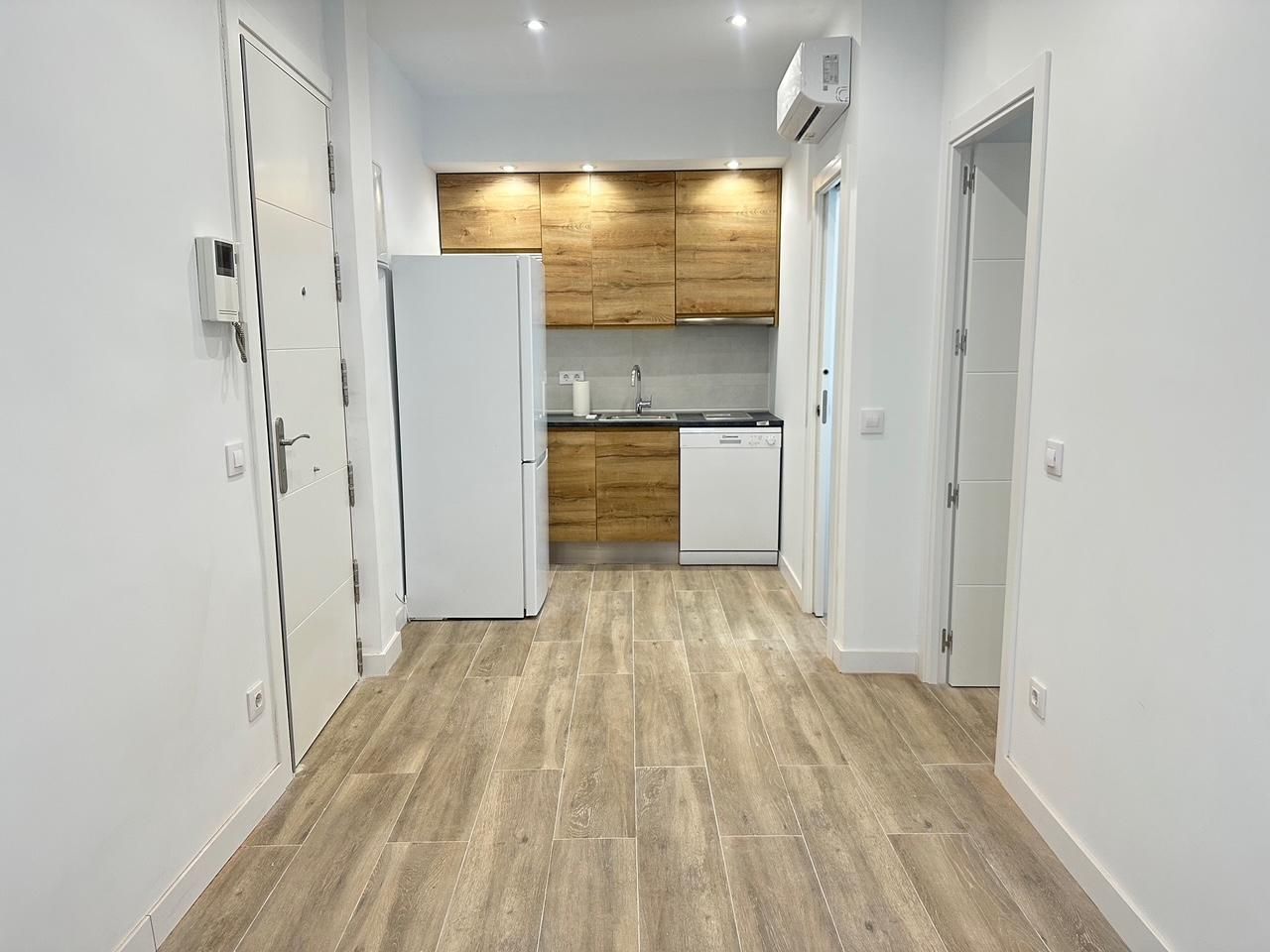 Cocina de Piso de alquiler en  Madrid Capital con Aire acondicionado