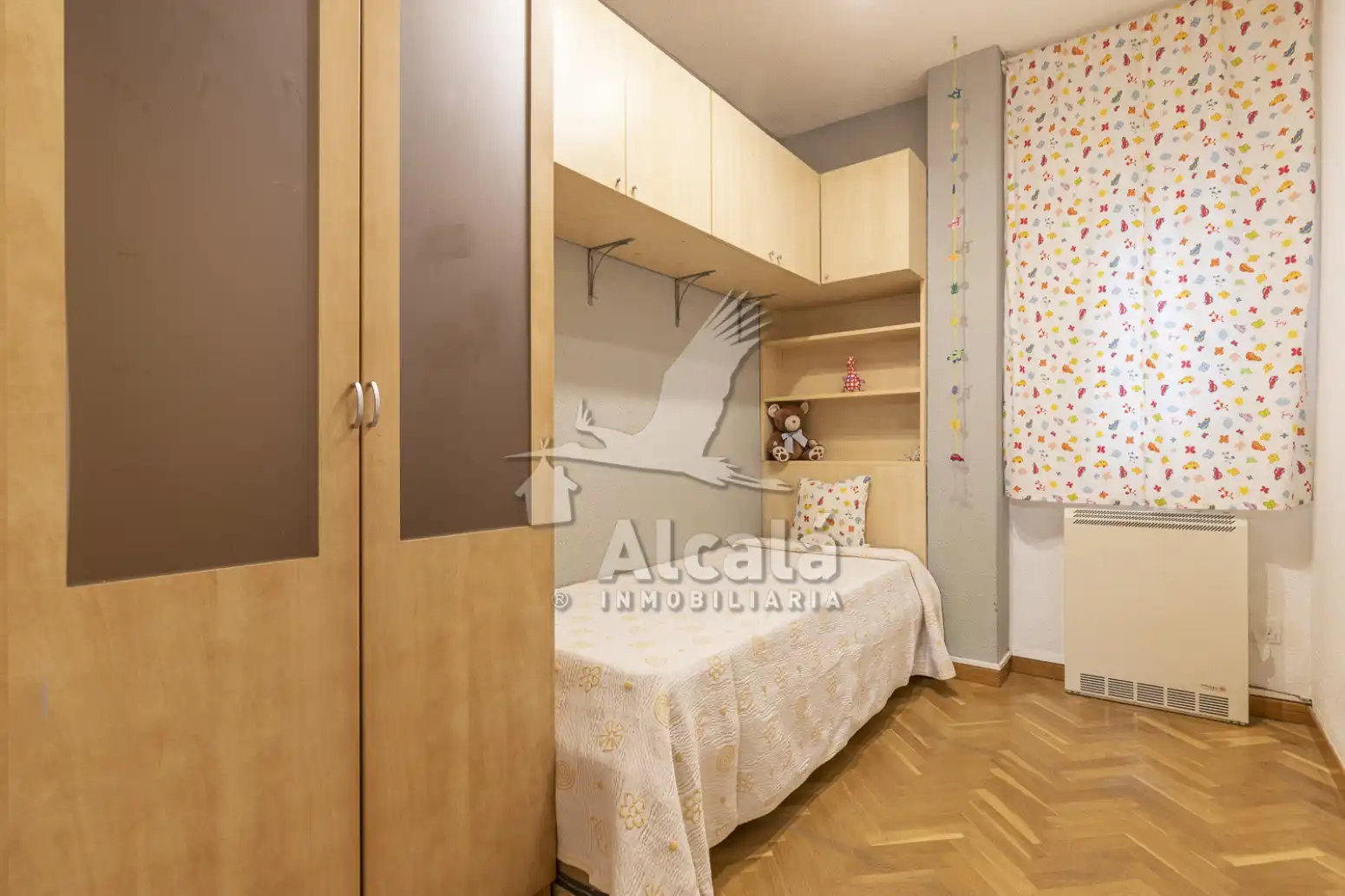 Habitación de Piso en venta en Alcalá de Henares con Aire acondicionado, Calefacción y Parquet