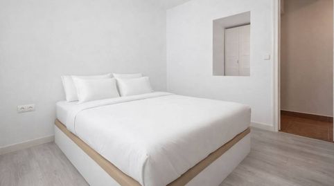 Foto 4 de Piso en venta en Calle Lago Constanza, Pueblo Nuevo, Madrid Capital