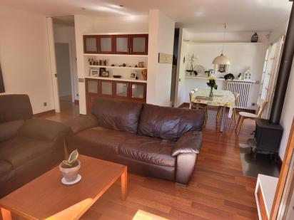 Living room of House or chalet for sale in Sant Cugat del Vallès  with Air Conditioner, Terrace and Swimming Pool