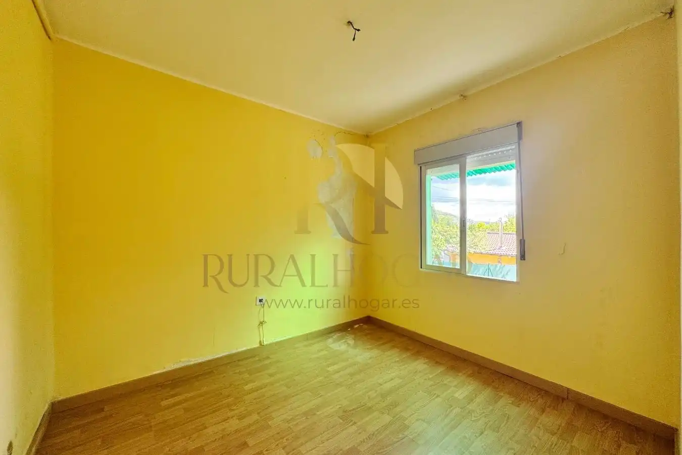 Bedroom of Houses for sale in Matallana de Torío  with Heating and Private garden