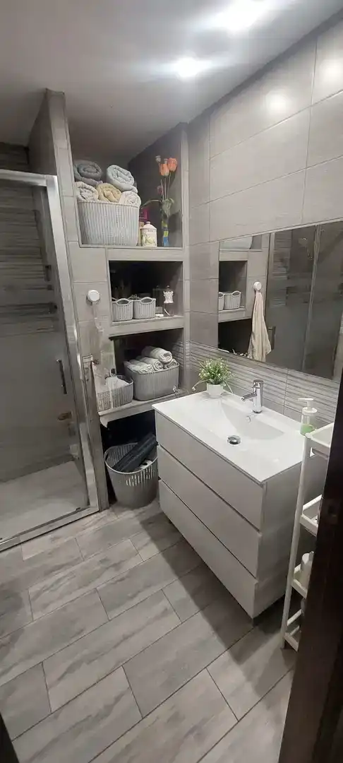 Bathroom of Flat for sale in La Rinconada  with Air Conditioner