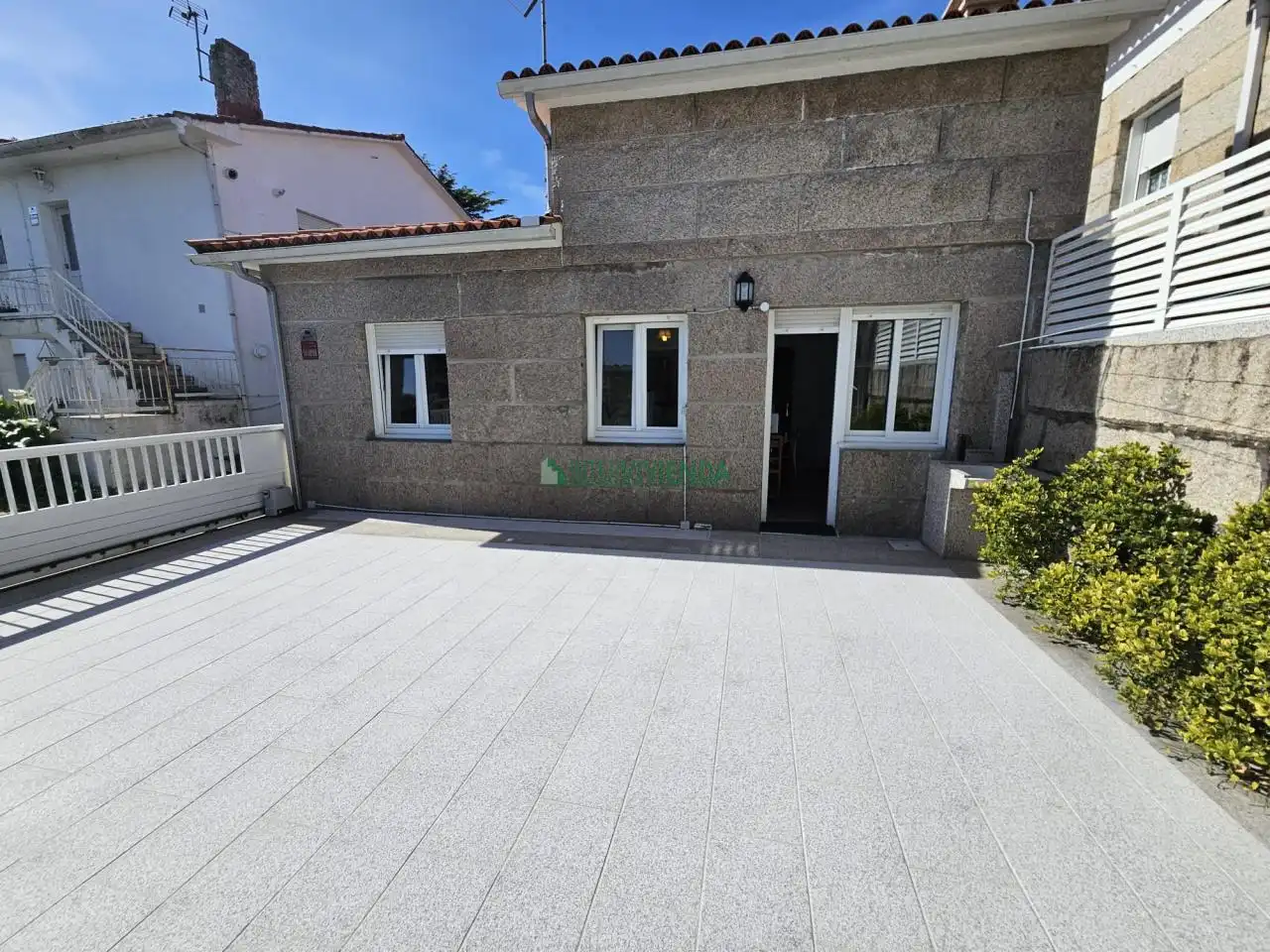 Vista exterior de Casa o chalet en venta en Sanxenxo con Calefacción y Jardín privado