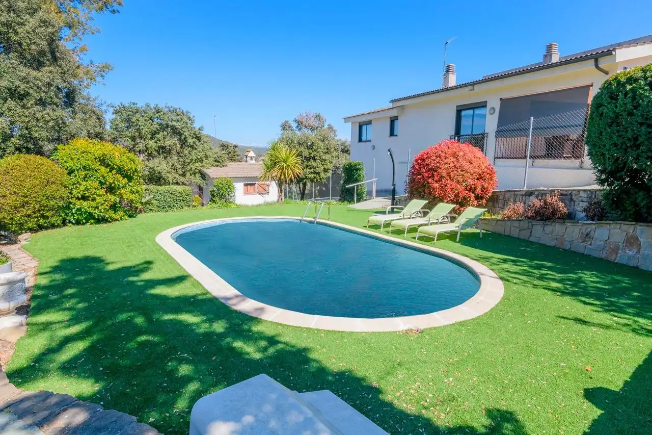 Piscina de Casa o xalet en venda en Castellnou de Bages amb Jardí privat, Terrassa i Piscina
