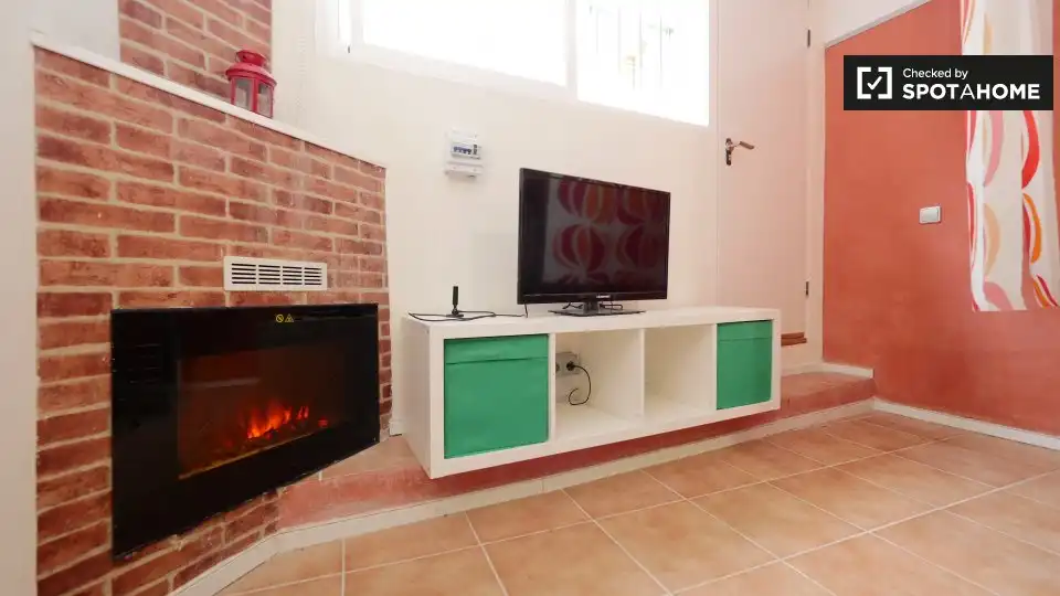 Sala d'estar de Estudi per a compartir en Barcelona amb Aire condicionat, Calefacció i Terrassa