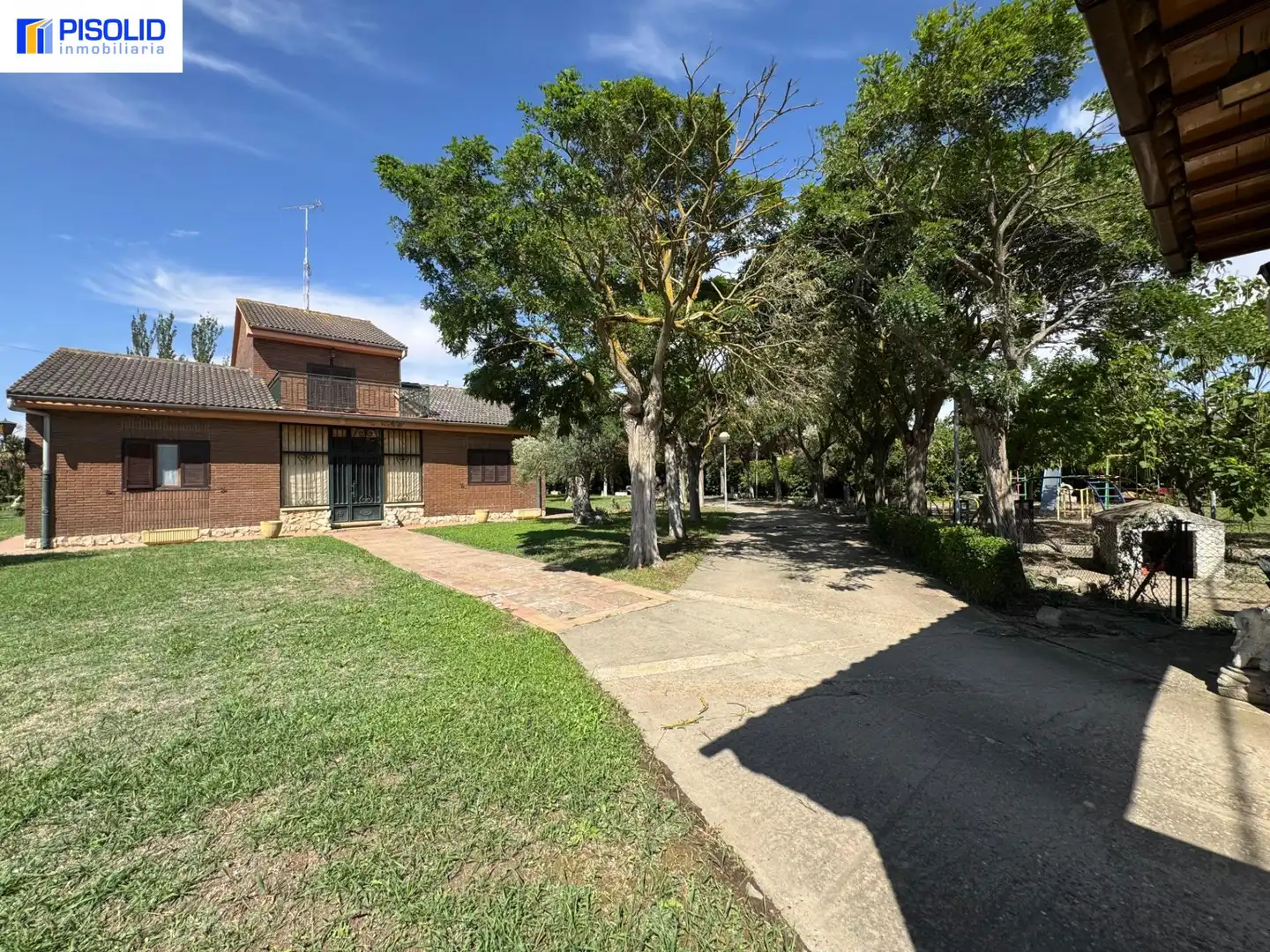 Vista exterior de Finca rústica en venda en Corcos amb Calefacció i Piscina