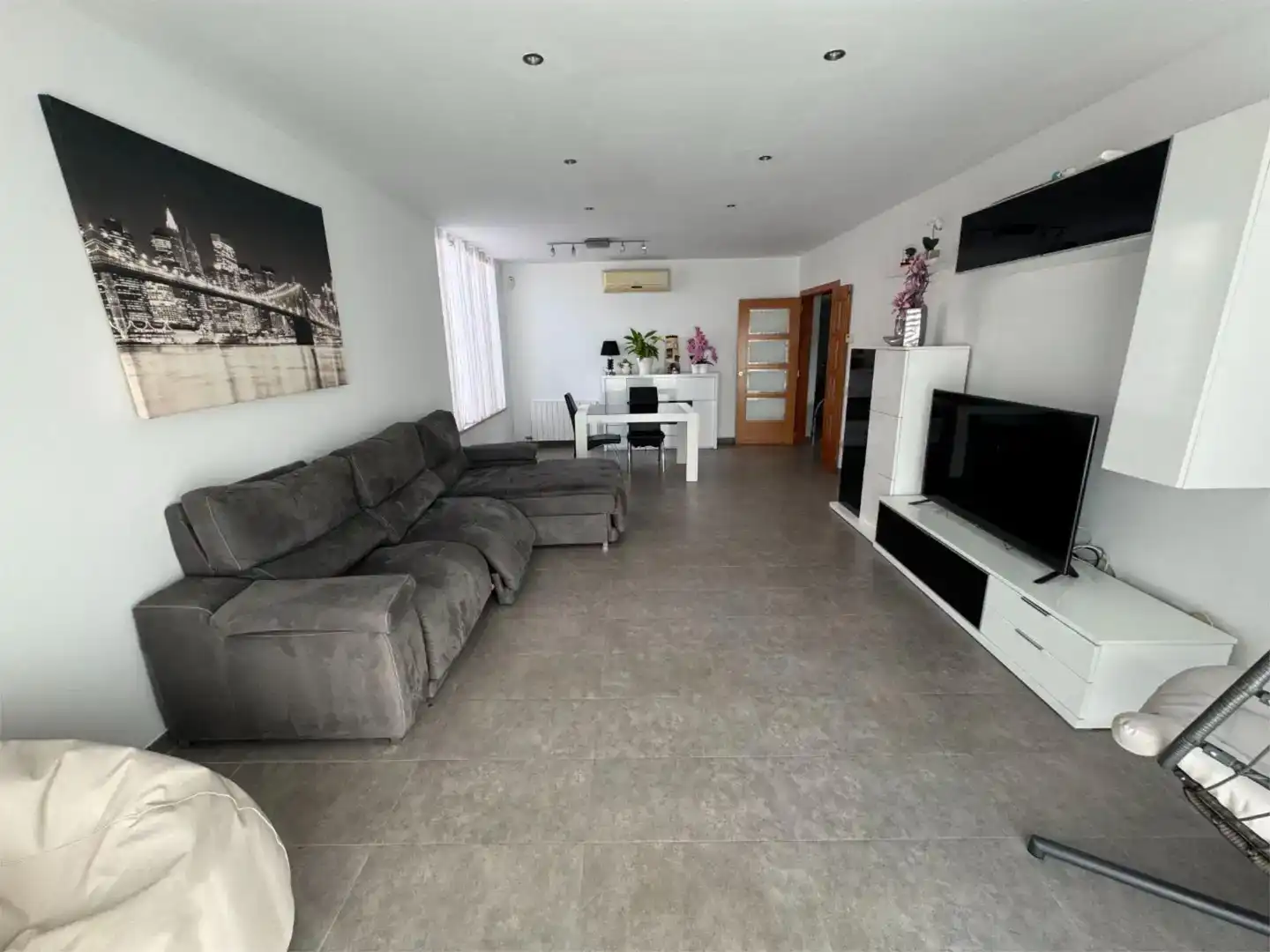 Sala d'estar de Casa o xalet en venda en Reus amb Aire condicionat, Jardí privat i Piscina