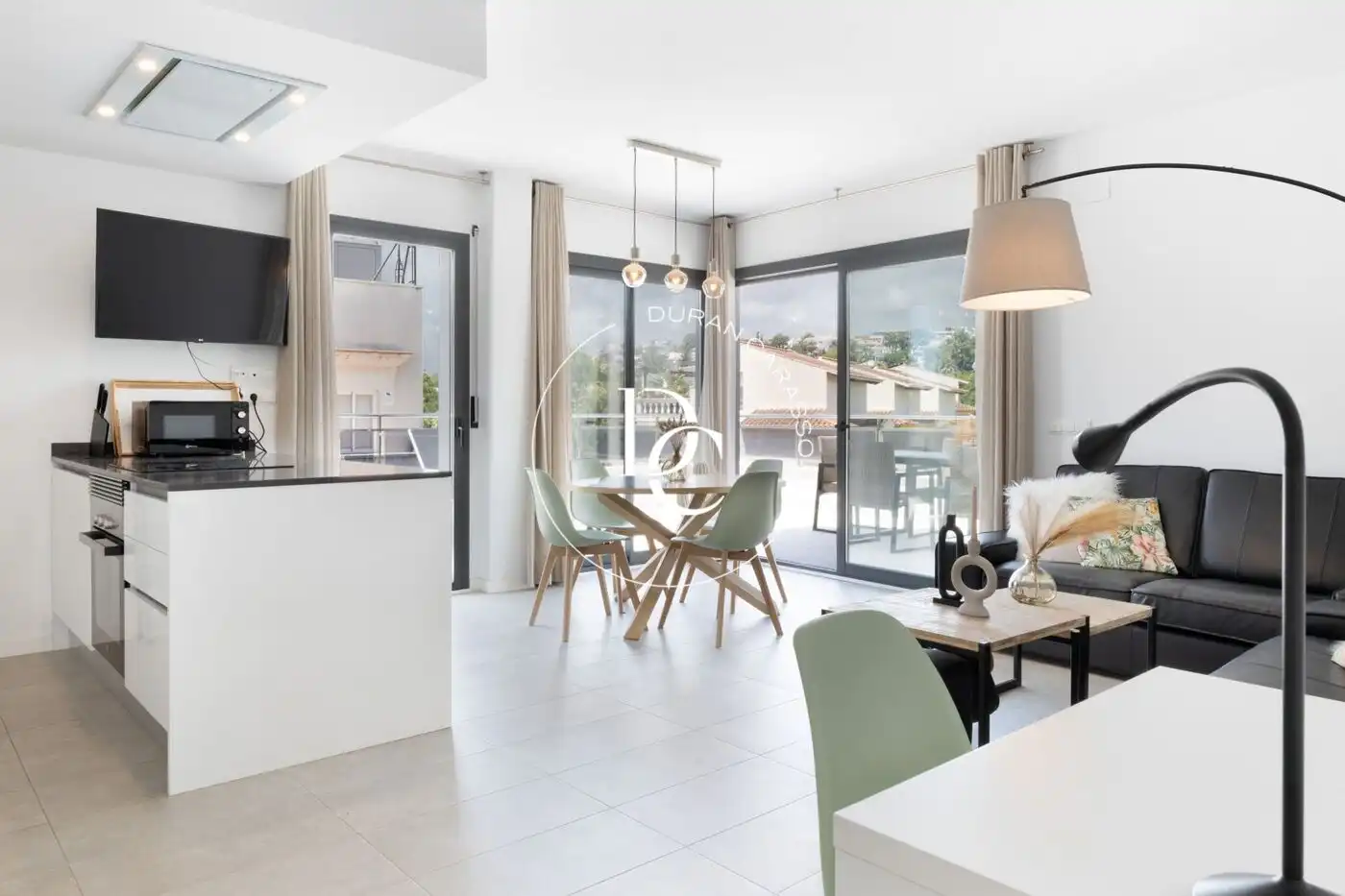 Esszimmer von Maisonette zum Verkauf in Sitges mit Klimaanlage, Heizung und Terrasse