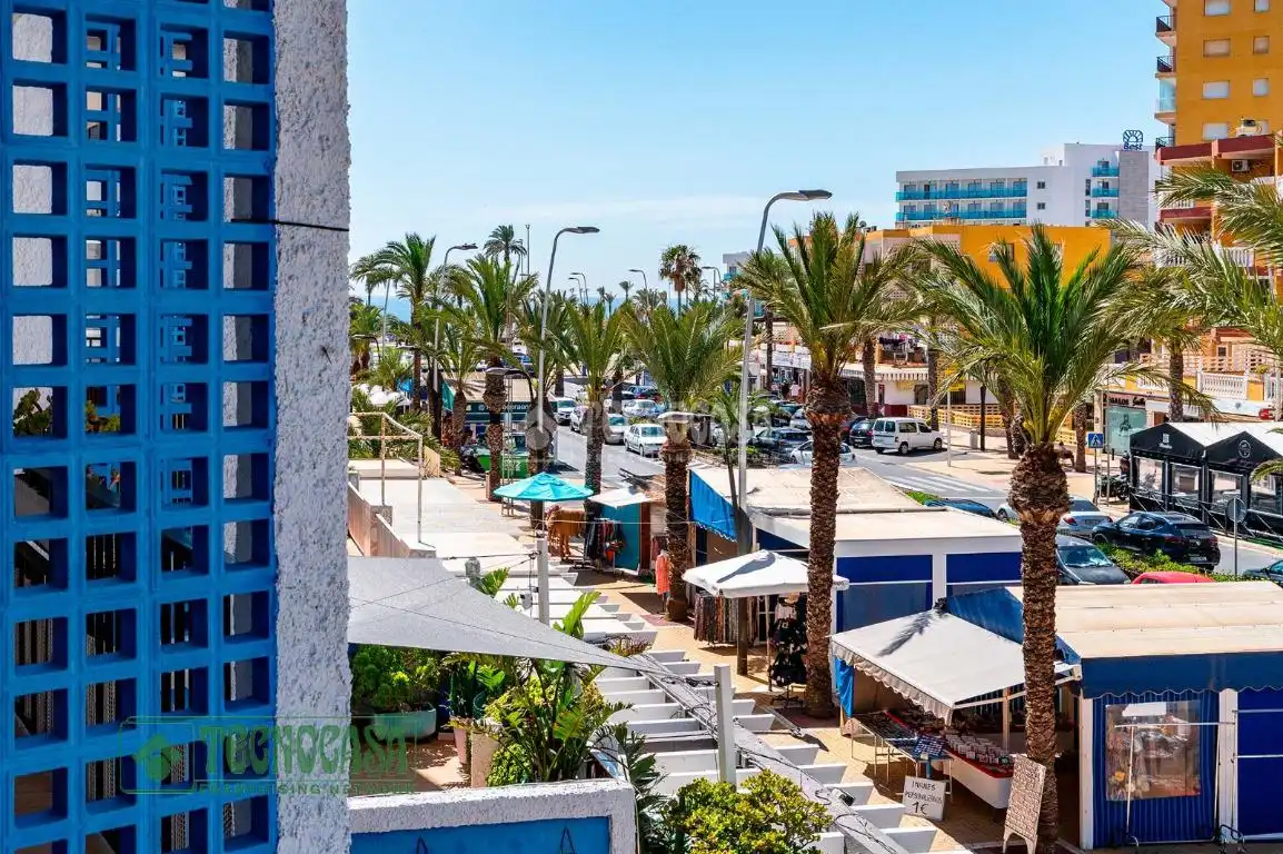 Exterior view of Flat for sale in Roquetas de Mar  with Terrace, Furnished and Alarm