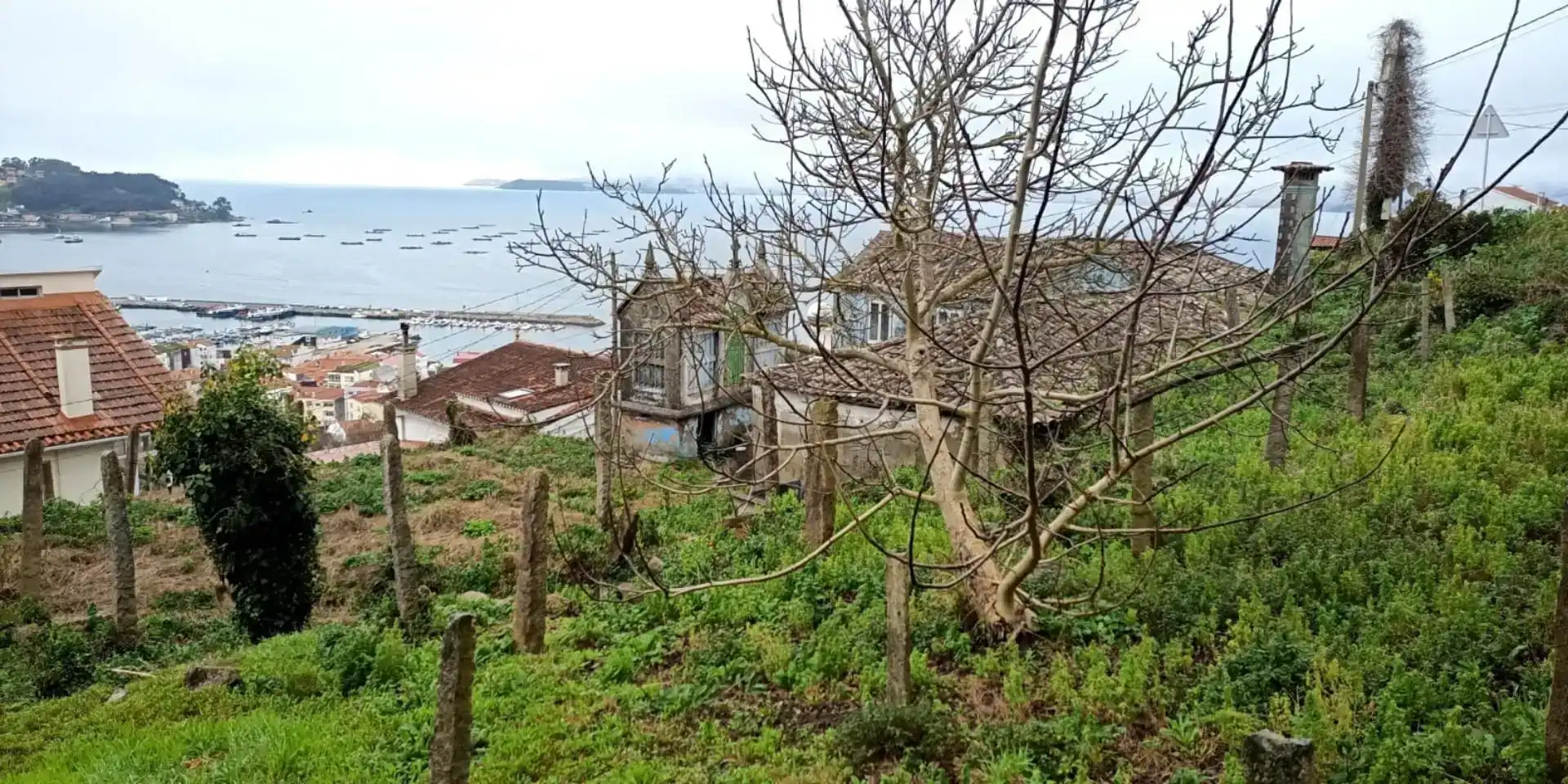 Finca rústica en venta en Bueu con Jardín privado, Trastero y Balcón