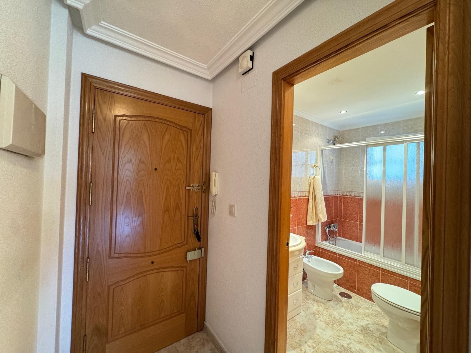 Bathroom of Apartment for sale in Torrevieja  with Air Conditioner, Heating and Private garden