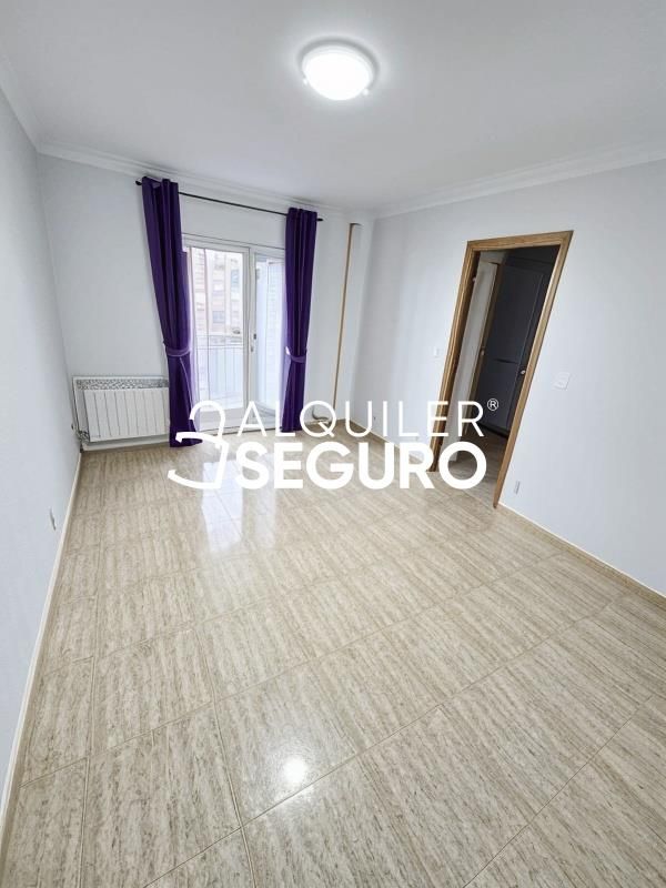 Bedroom of Flat to rent in Alcalá de Henares  with Air Conditioner, Heating and Terrace