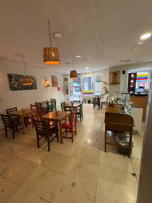 Local en venta en Alicante / Alacant con Calefacción