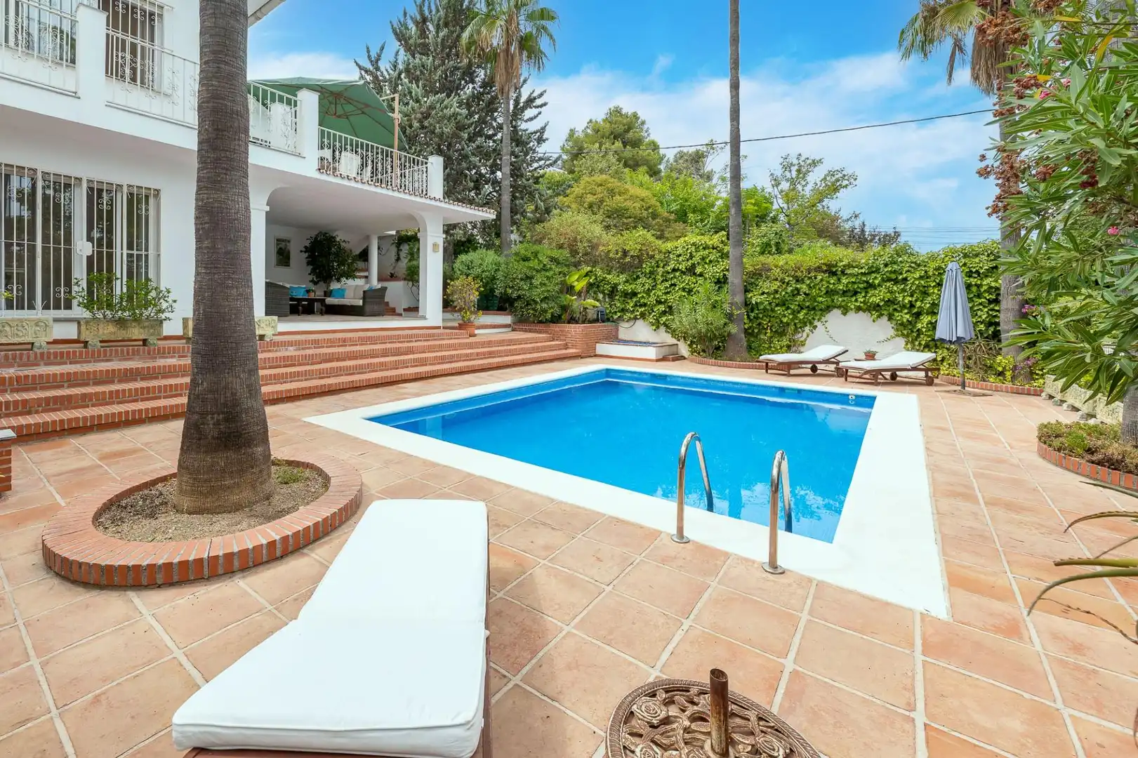Piscina de Casa o xalet en venda en Alhaurín El Grande amb Aire condicionat, Calefacció i Jardí privat