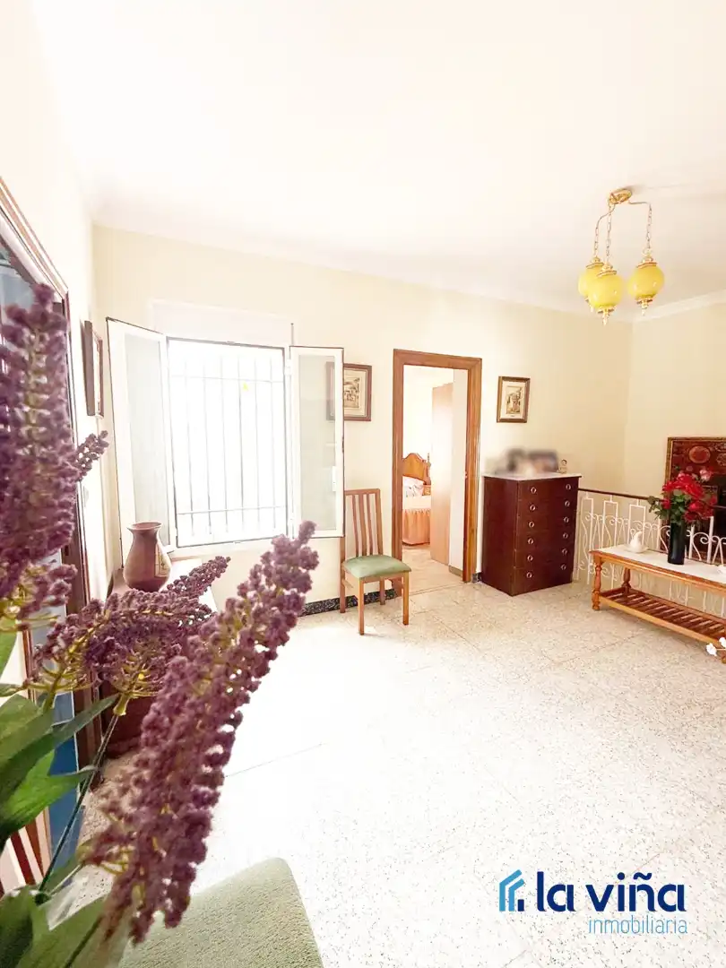 Houses for sale in Mollina  with Air Conditioner, Heating and Furnished