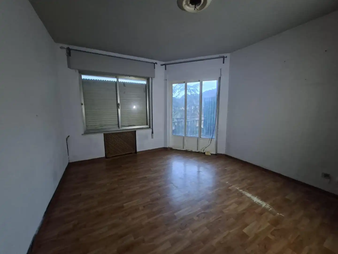 Habitación de Piso en venta en Lena con Terraza
