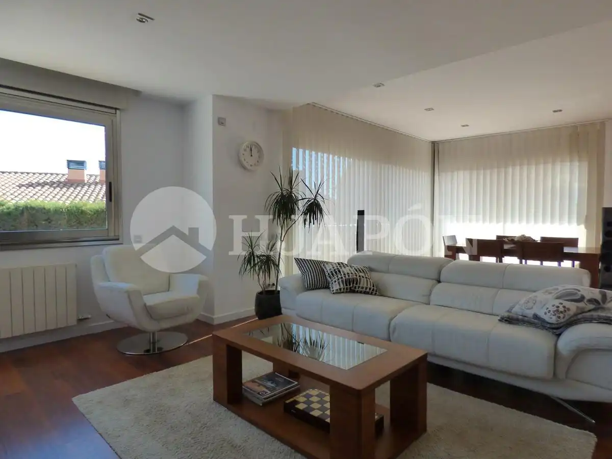 Casa aparellada amb terrassa en venda a Vilassar de Dalt, imagen 6