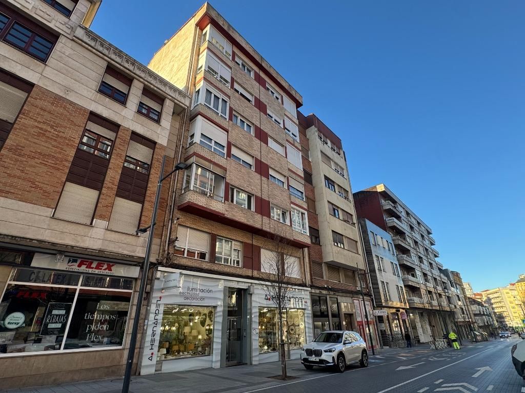 Piso en venta en  JULIAN CEBALLOS, 44, Centro