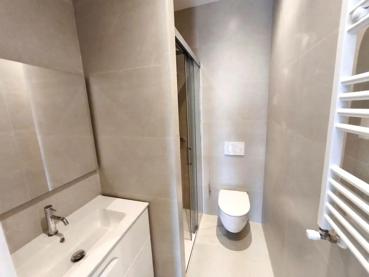 Badezimmer von Wohnung zur Miete in Madrid mit Terrasse